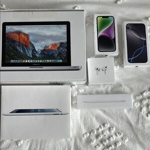 APPLE BOXES Apple MAC Book Pro, iPhone 14, iPhone 16 Pro Max, AirPods, iPencil.